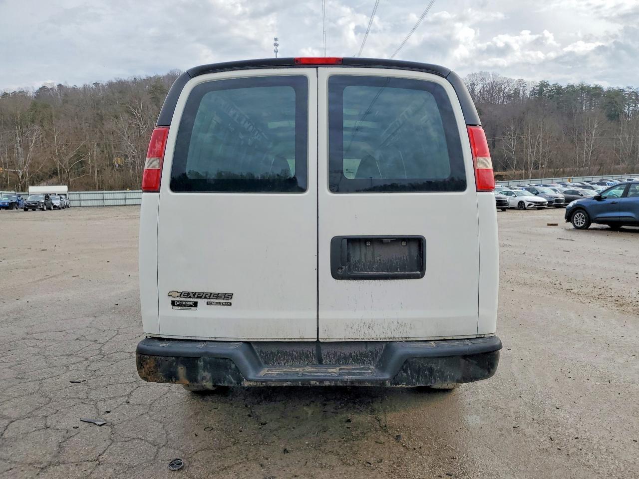 2016 Chevrolet Express G2500 - zdjęcie 6