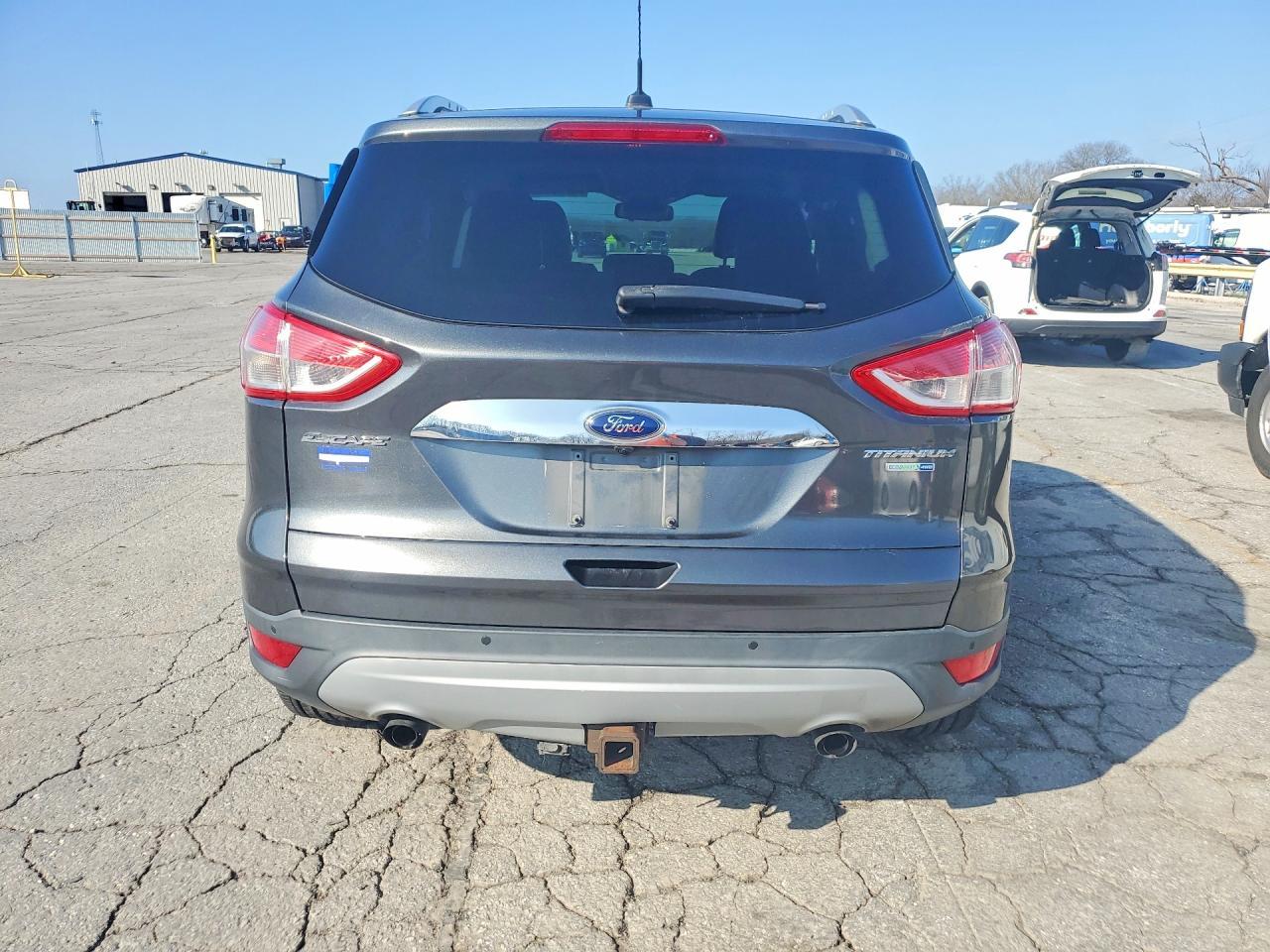 2016 Ford Escape Titanium - zdjęcie 6