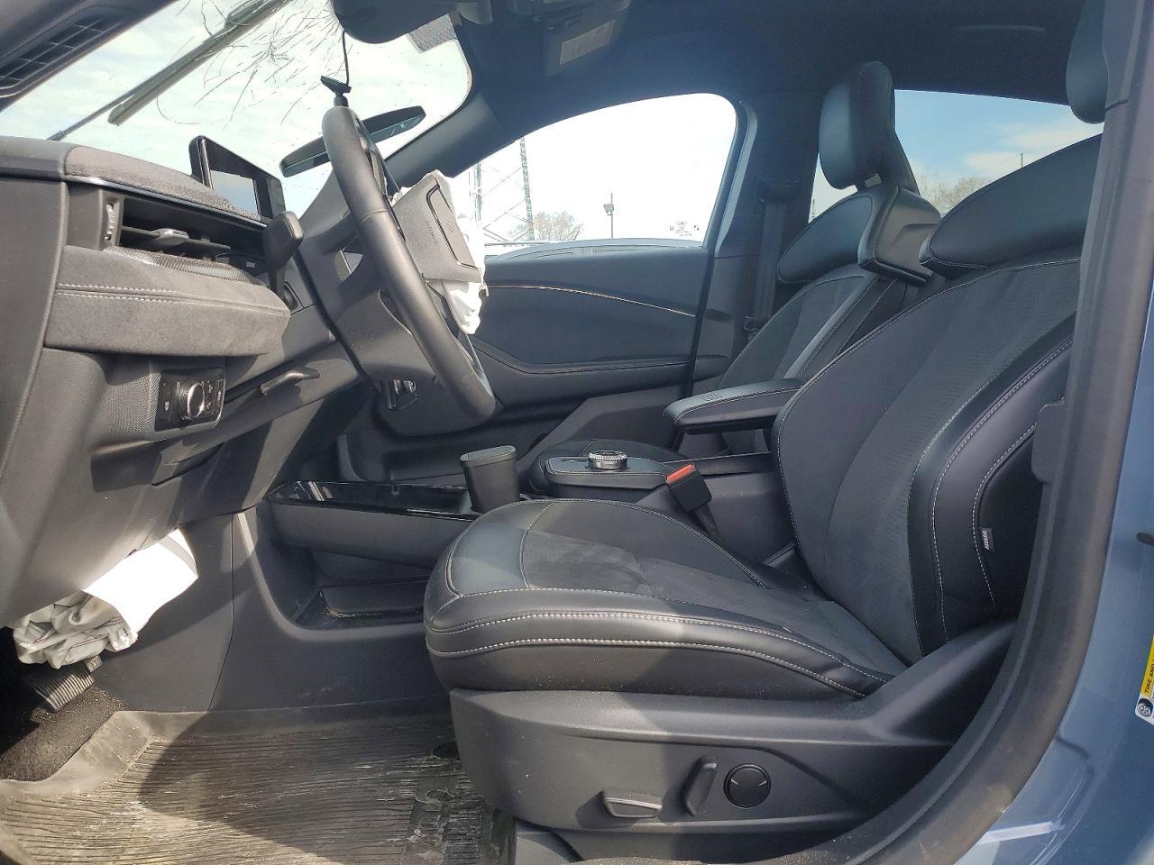 2023 Ford Mustang Mach-E Gt - zdjęcie 7