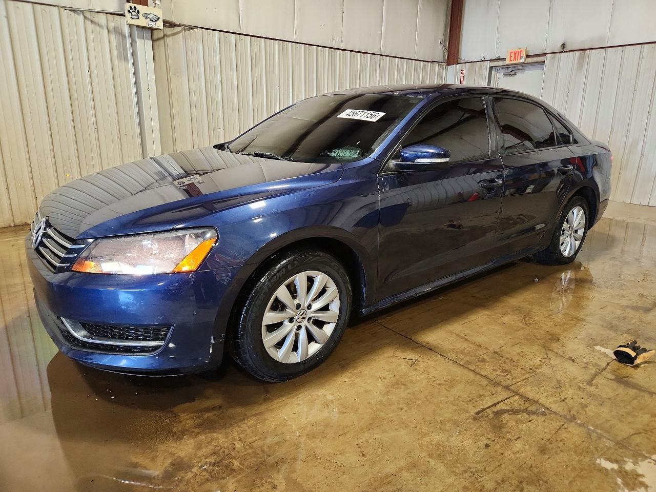 2013 Volkswagen Passat S - zdjęcie główne