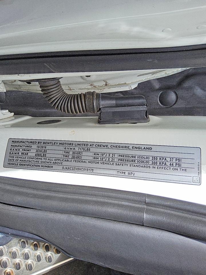 2017 Bentley Bentayga - zdjęcie 13