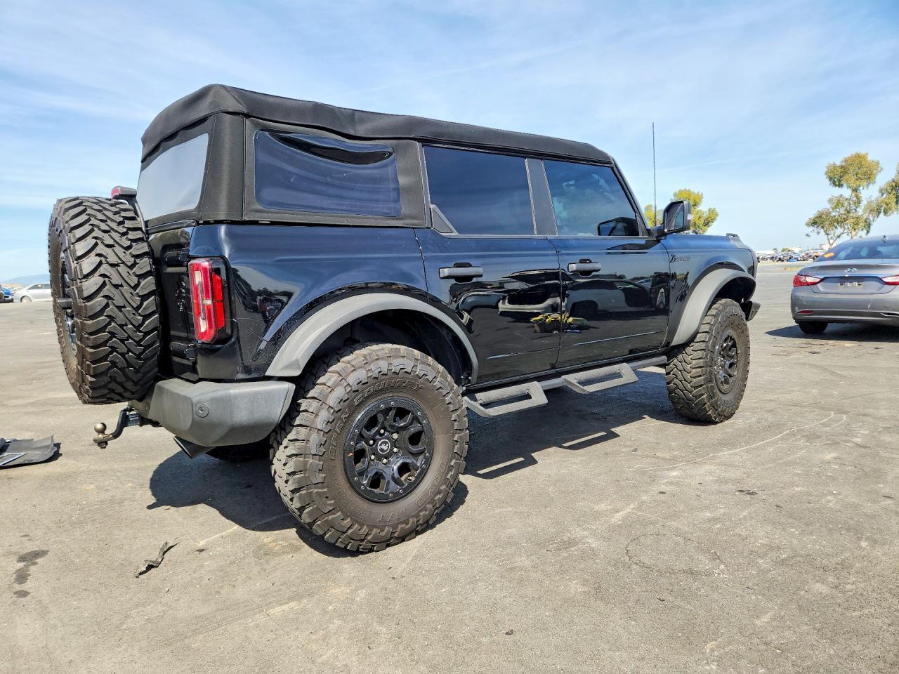 2023 Ford Bronco Base - zdjęcie 3