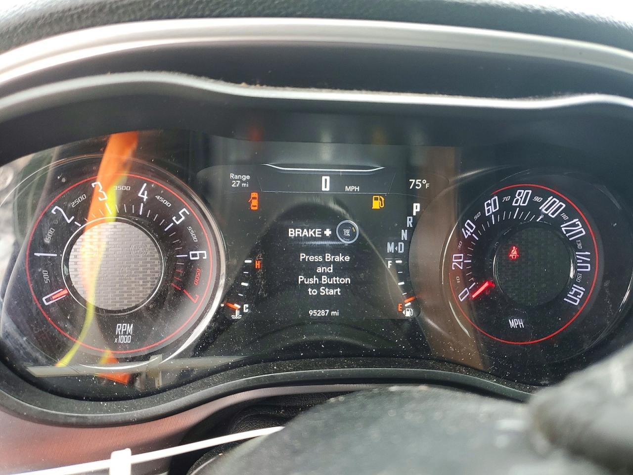 2022 Dodge Challenger Sxt - zdjęcie 9