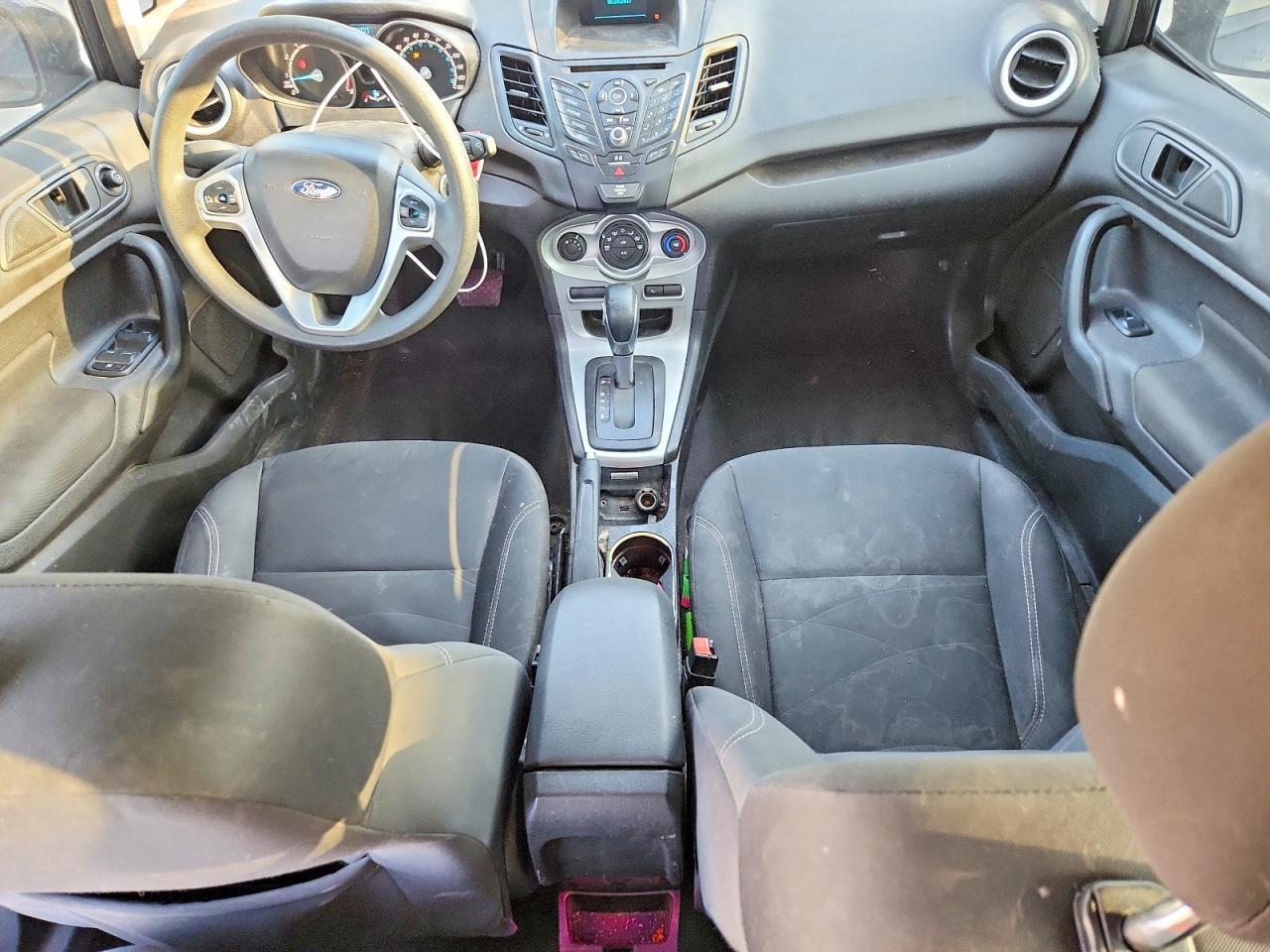 2017 Ford Fiesta Se - zdjęcie 8