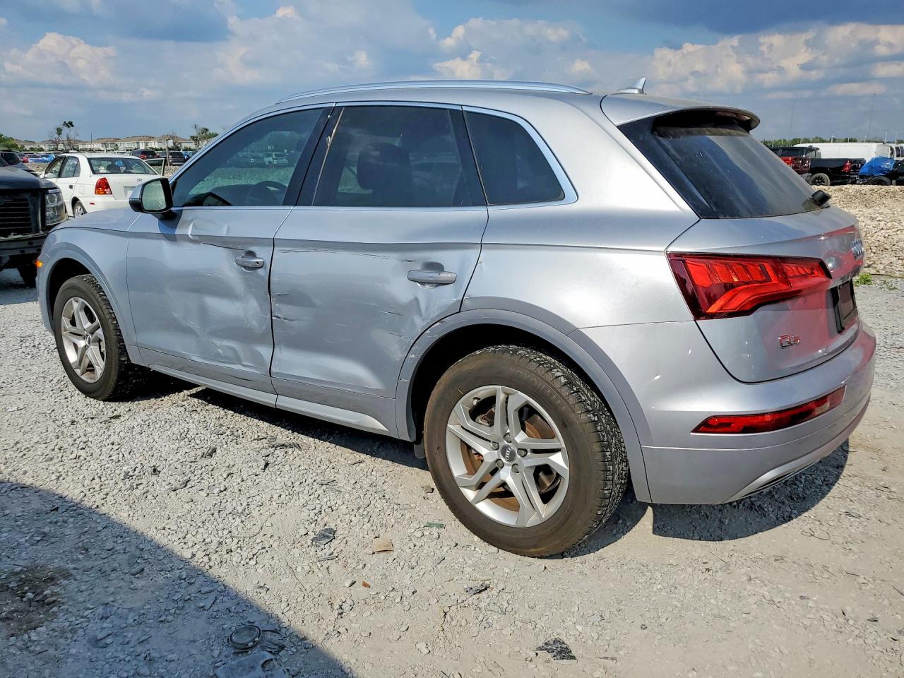2019 Audi Q5 Premium - zdjęcie 2
