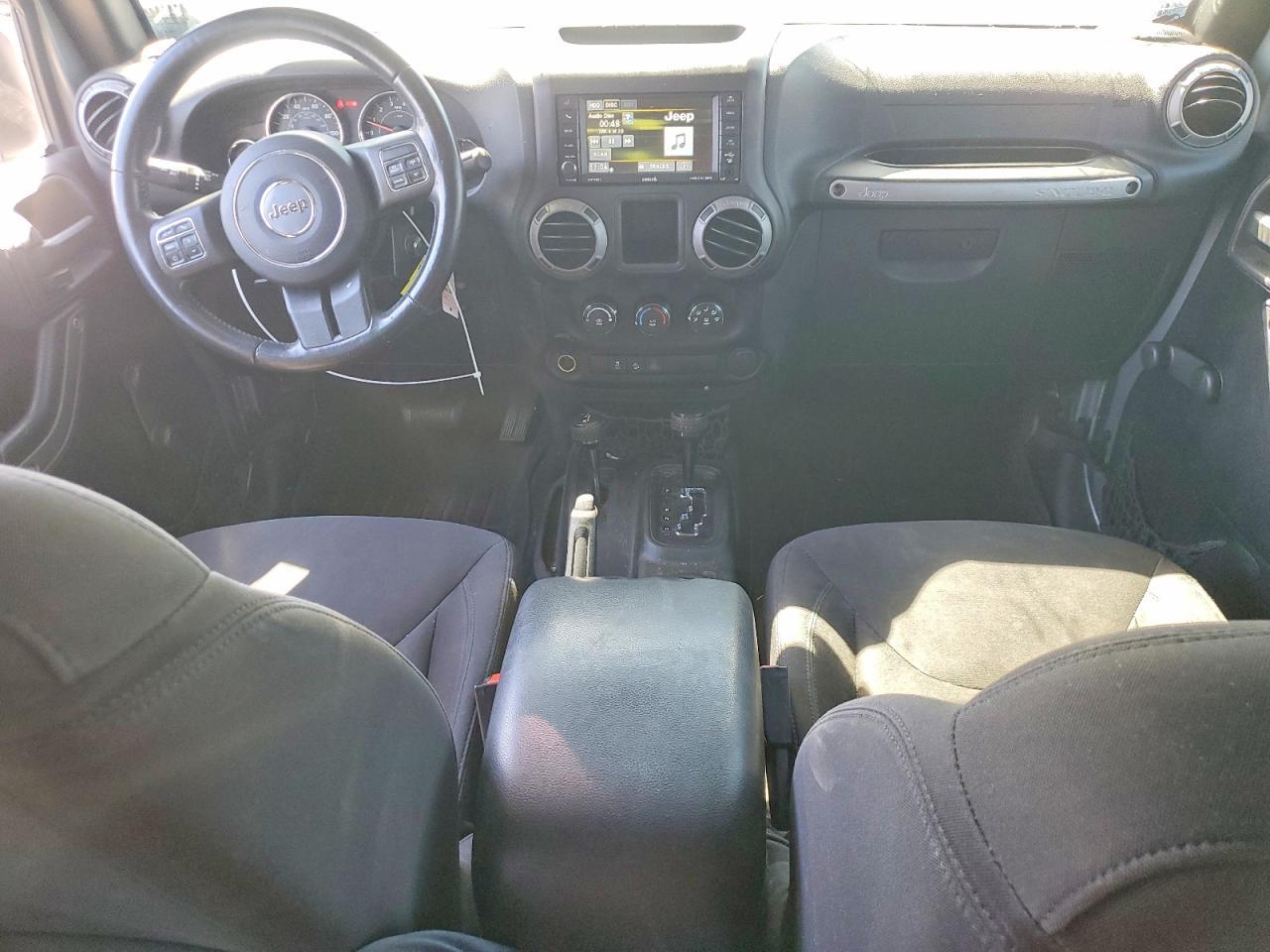 2015 Jeep Wrangler Sport - zdjęcie 8