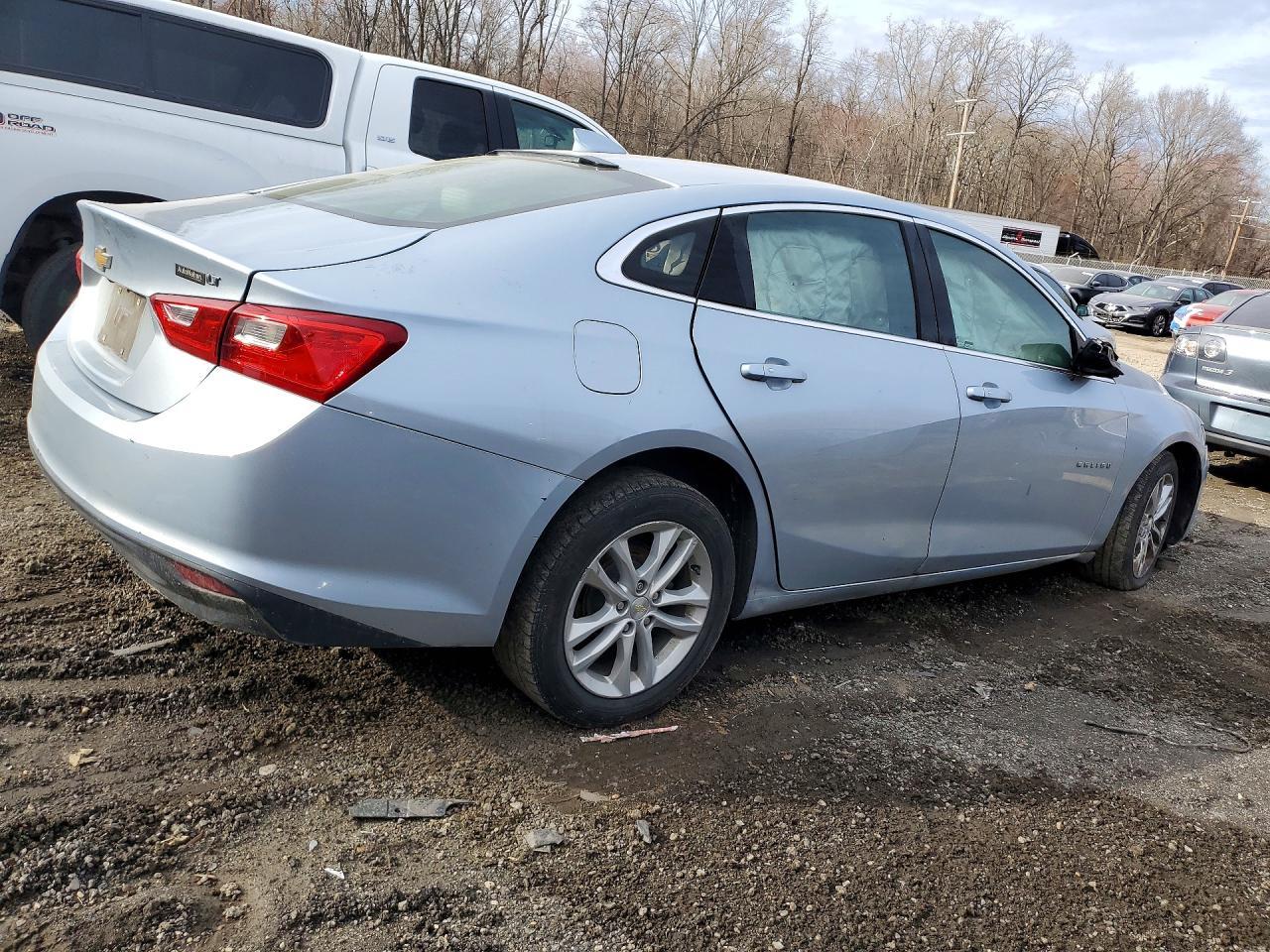 2017 Chevrolet Malibu Lt - zdjęcie 3