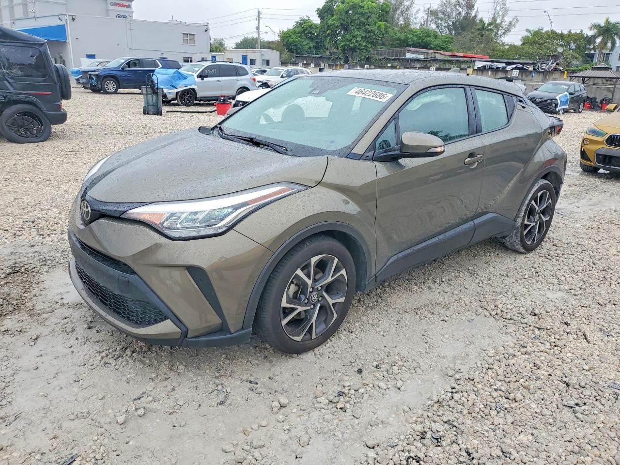 2021 Toyota C-Hr Xle - zdjęcie główne