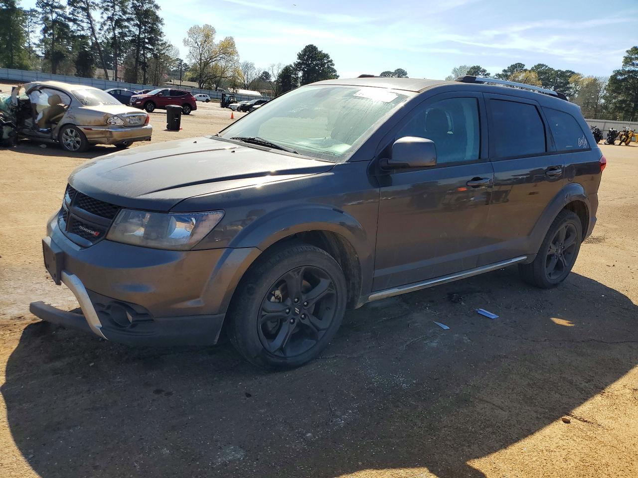 2019 Dodge Journey Crossroad - zdjęcie główne