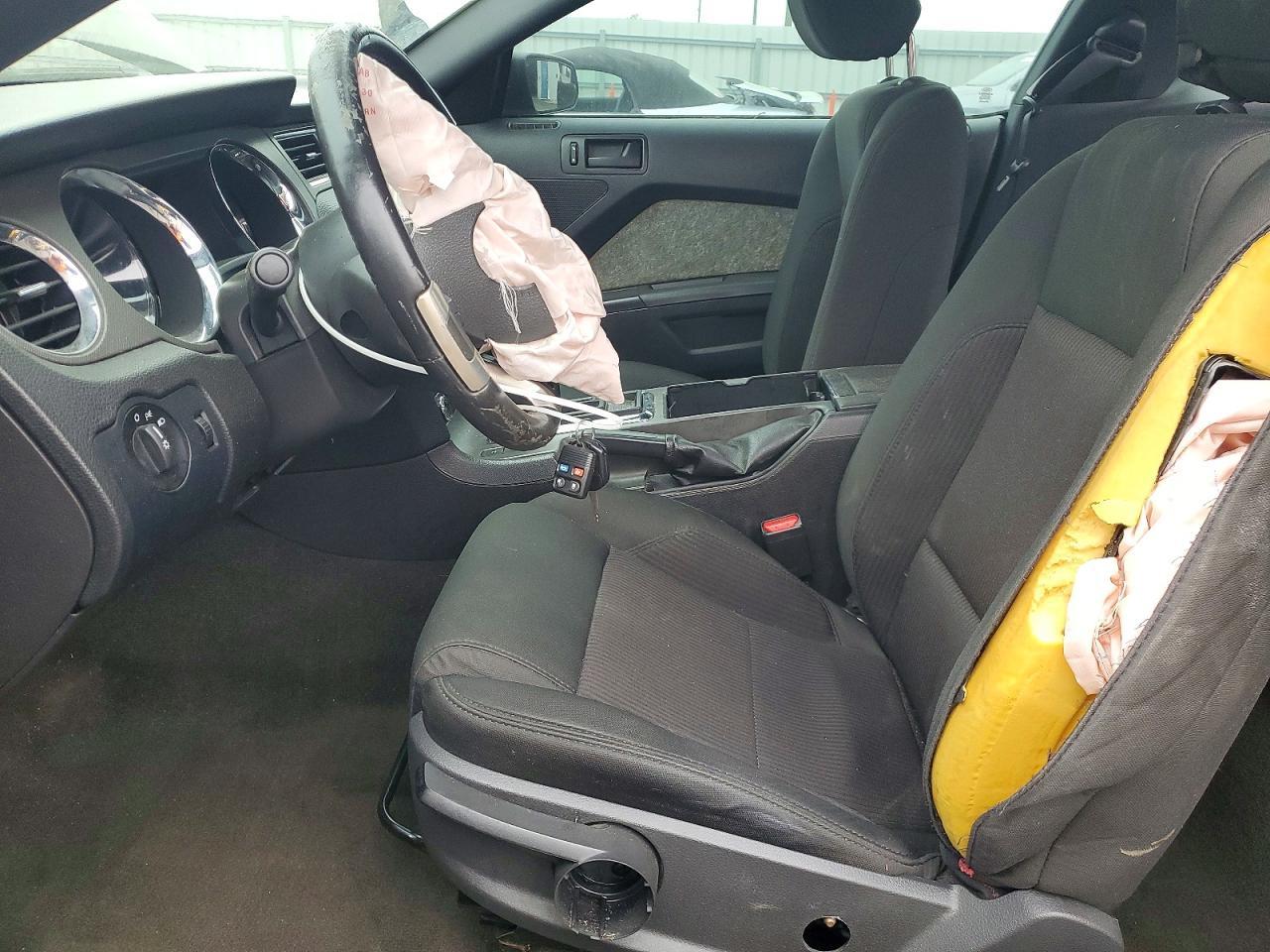 2013 Ford Mustang - zdjęcie 7