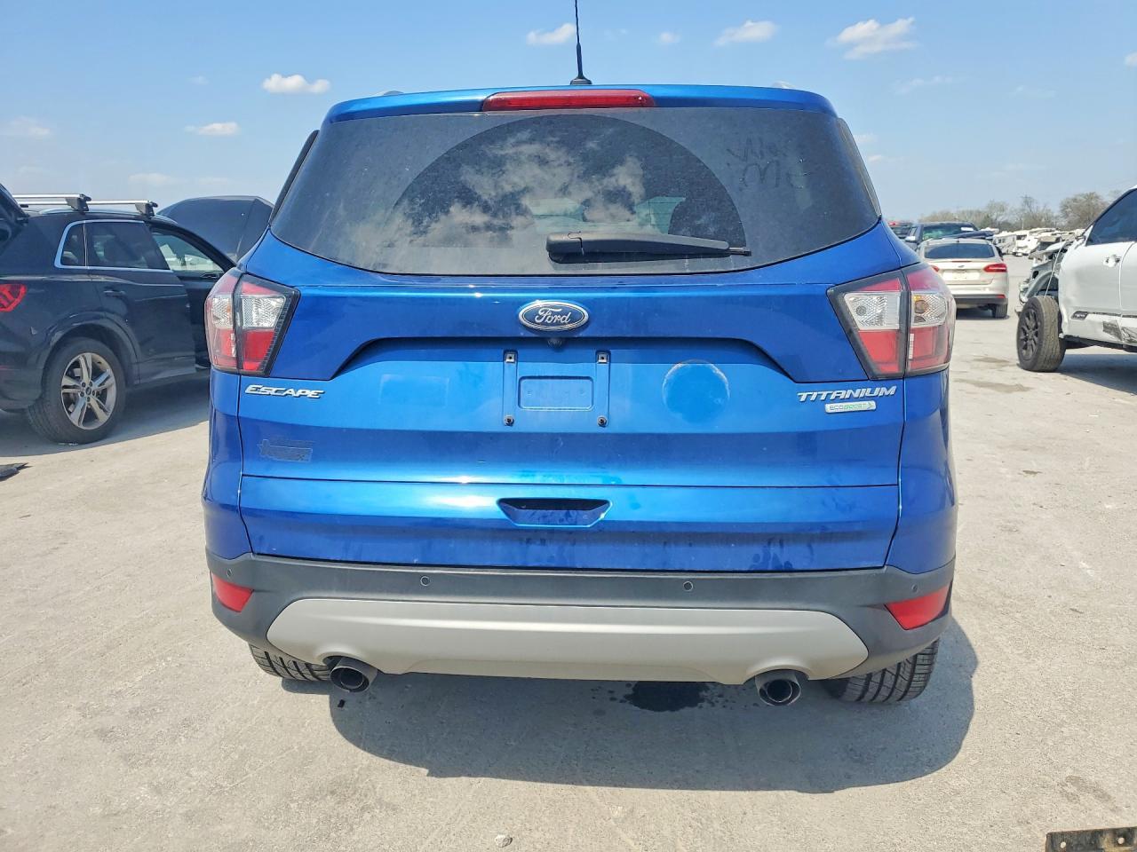 2017 Ford Escape Titanium - zdjęcie 6