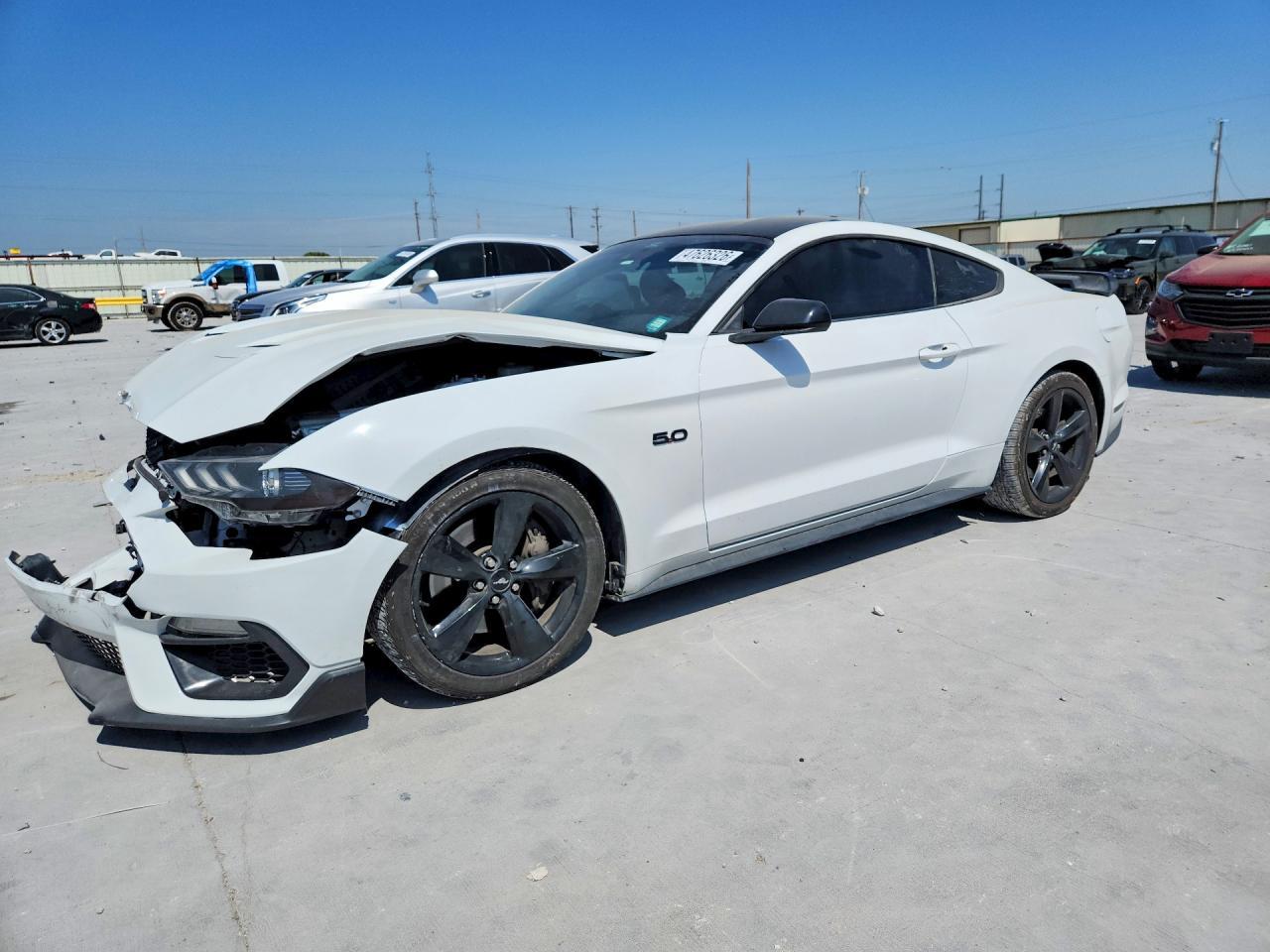 2021 Ford Mustang Gt - zdjęcie główne