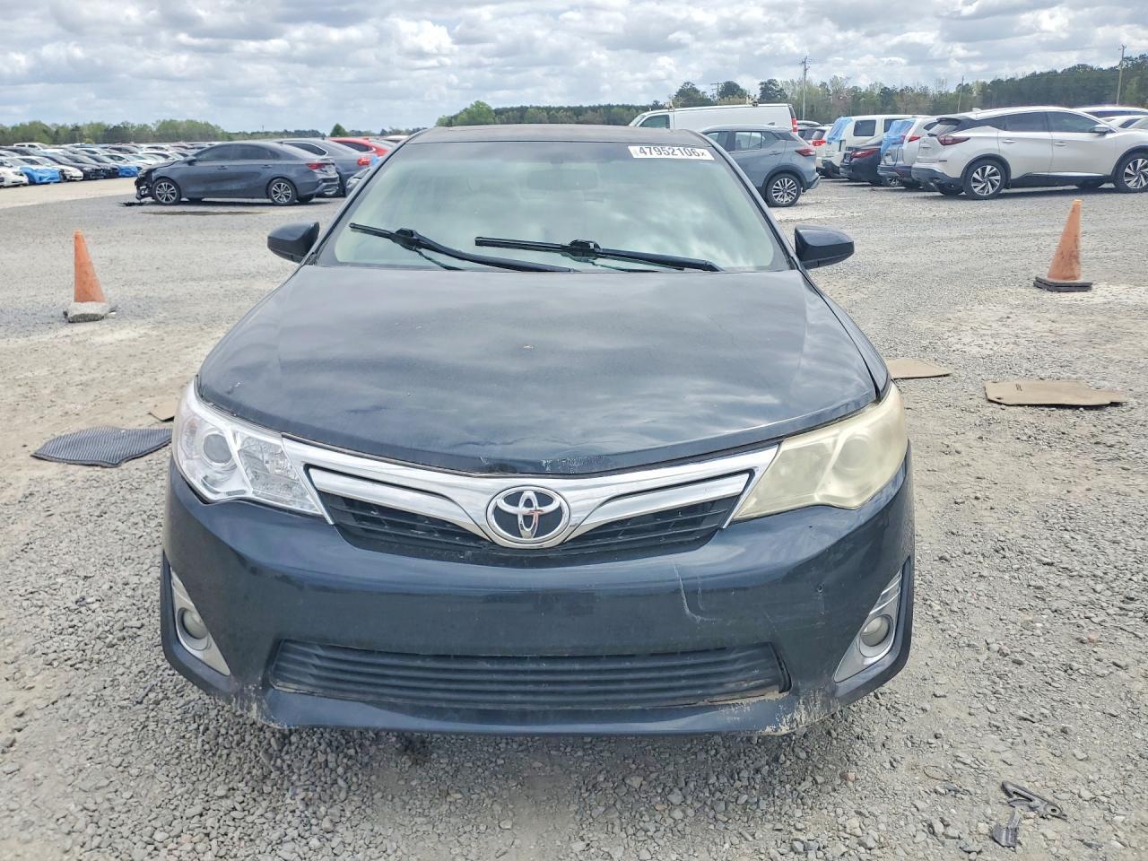 2013 Toyota Camry Xle - zdjęcie 5