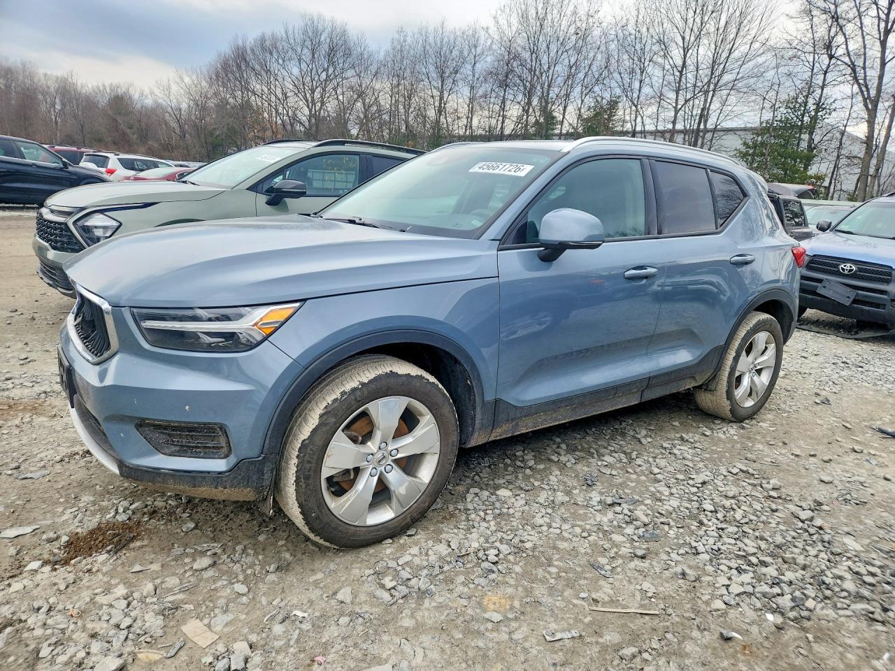 2022 Volvo Xc40 T5 Momentum - zdjęcie główne
