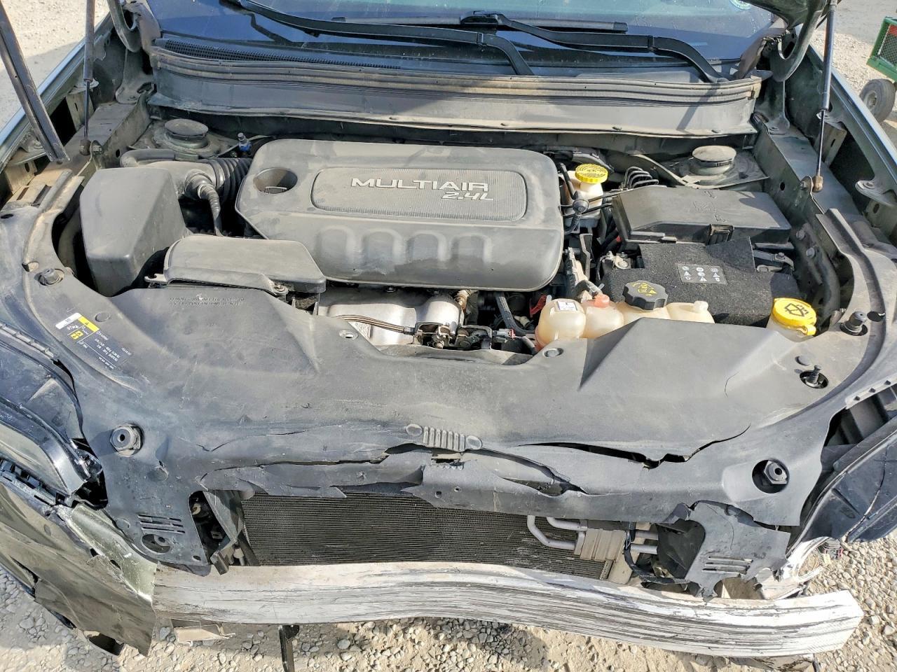 2019 Jeep Cherokee Latitude - zdjęcie 12