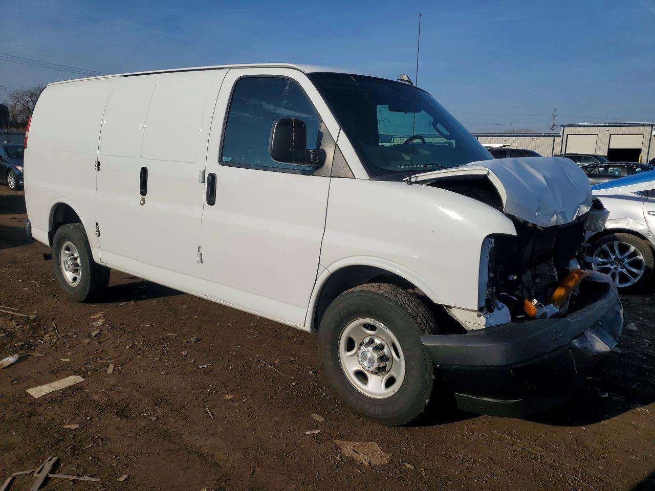 2019 Chevrolet Express G2500 - zdjęcie 4