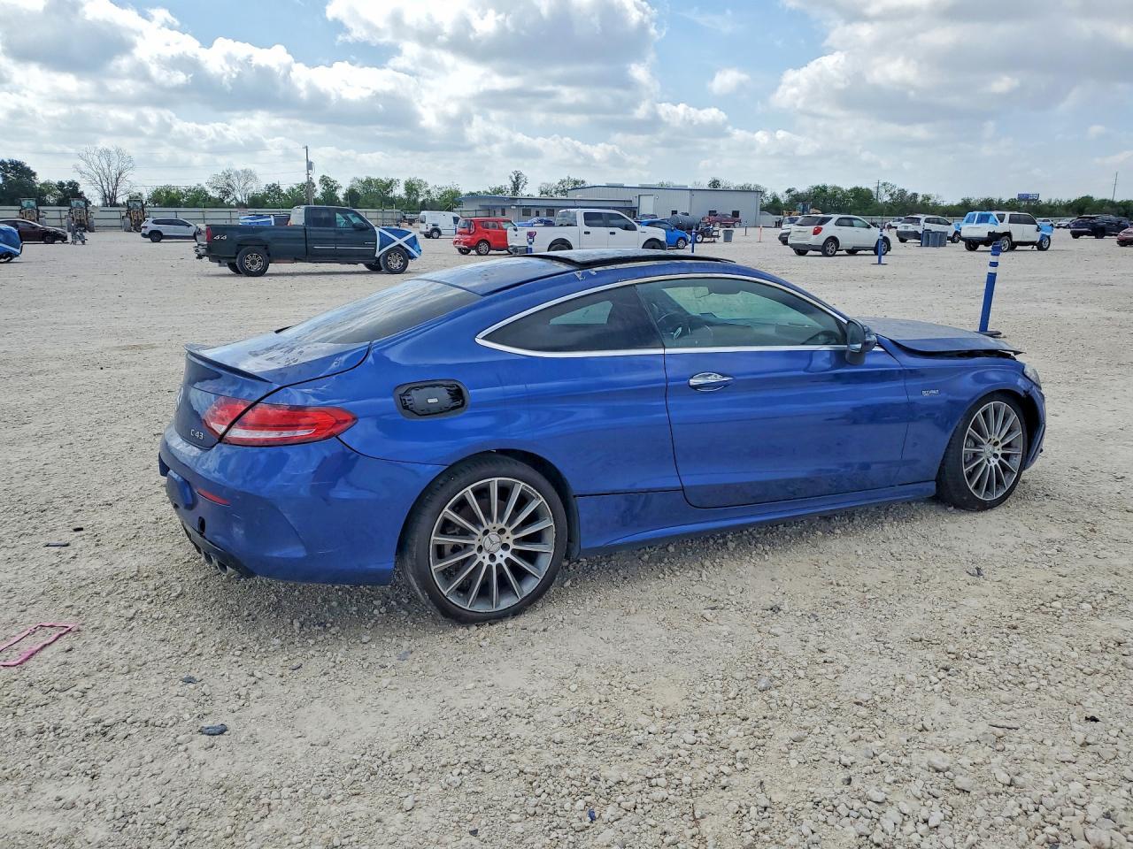 2023 Mercedes-Benz C 43 Amg - zdjęcie 3