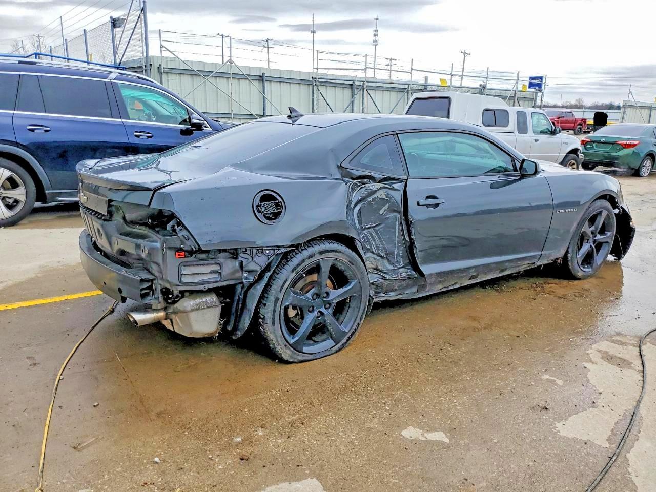 2013 Chevrolet Camaro Ls - zdjęcie 3
