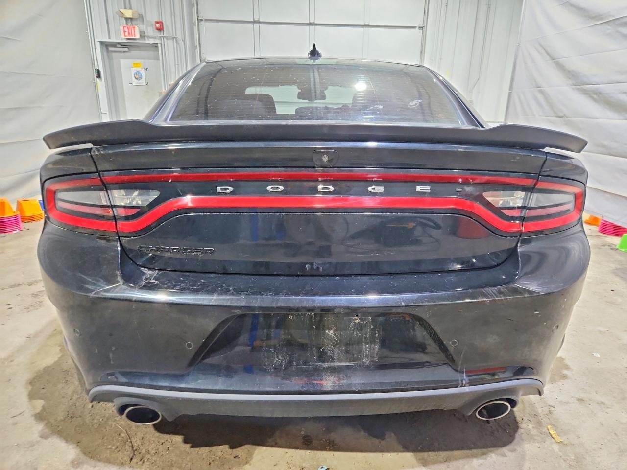 2016 Dodge Charger R - zdjęcie 6