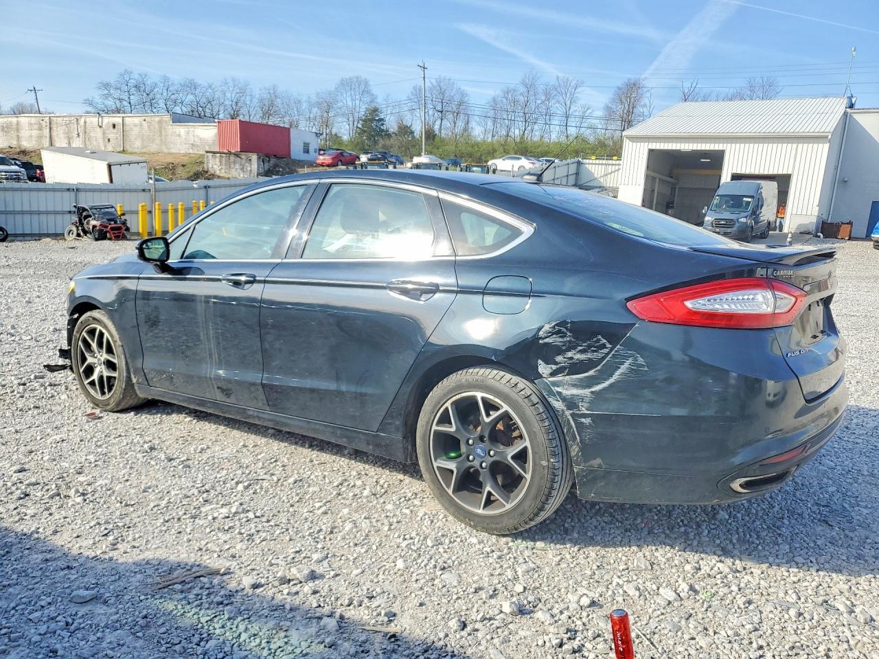 2014 Ford Fusion Titanium - zdjęcie 2