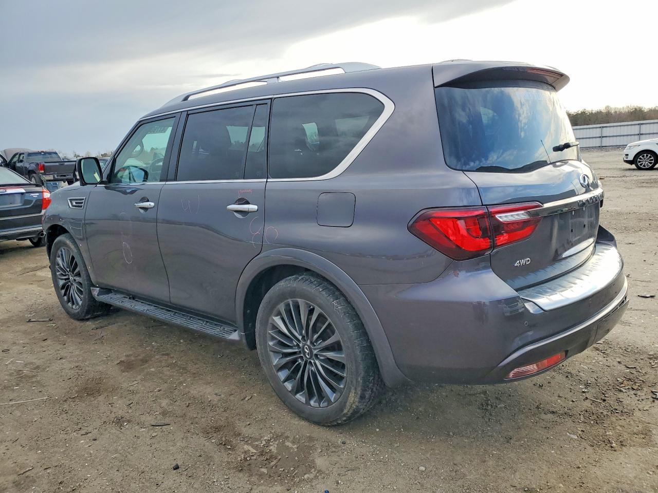 2023 Infiniti Qx80 Premium Select - zdjęcie 2
