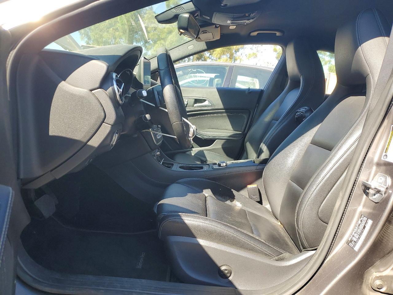 2018 Mercedes-Benz Cla 250 - zdjęcie 7