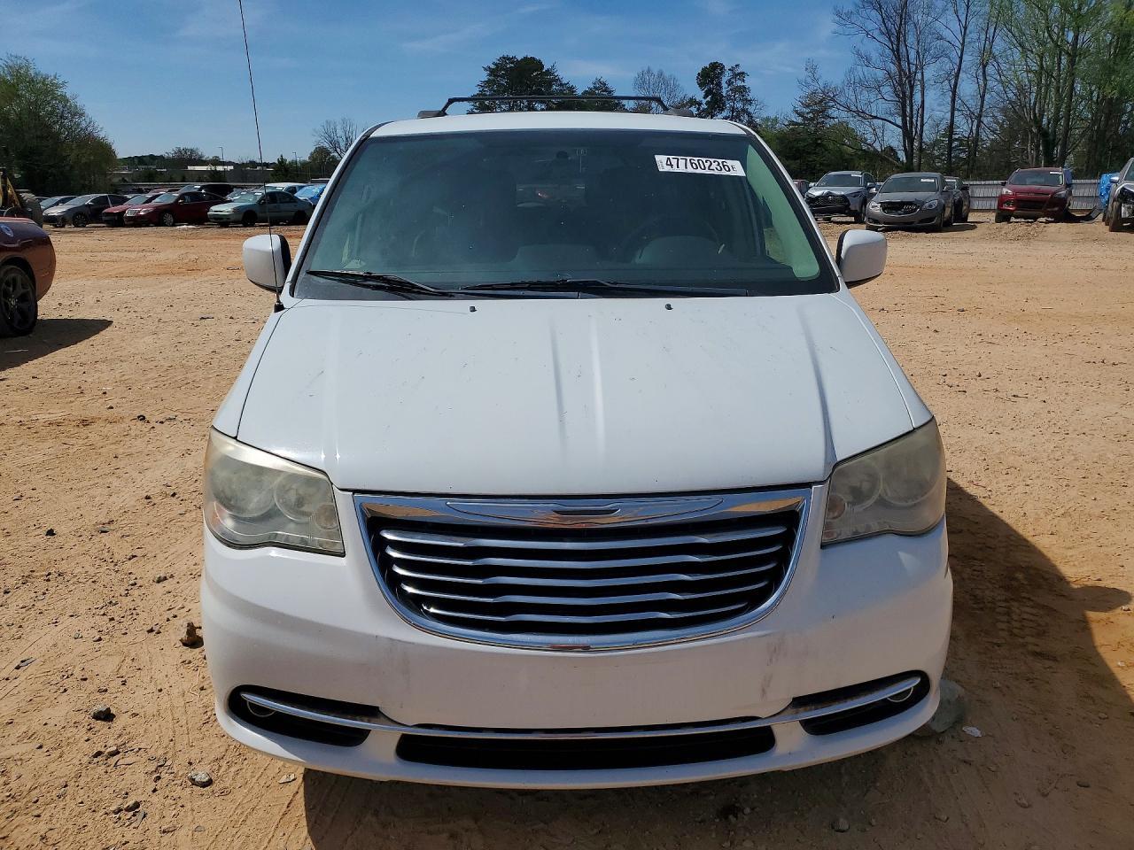 2014 Chrysler Town & Country Touring - zdjęcie 5