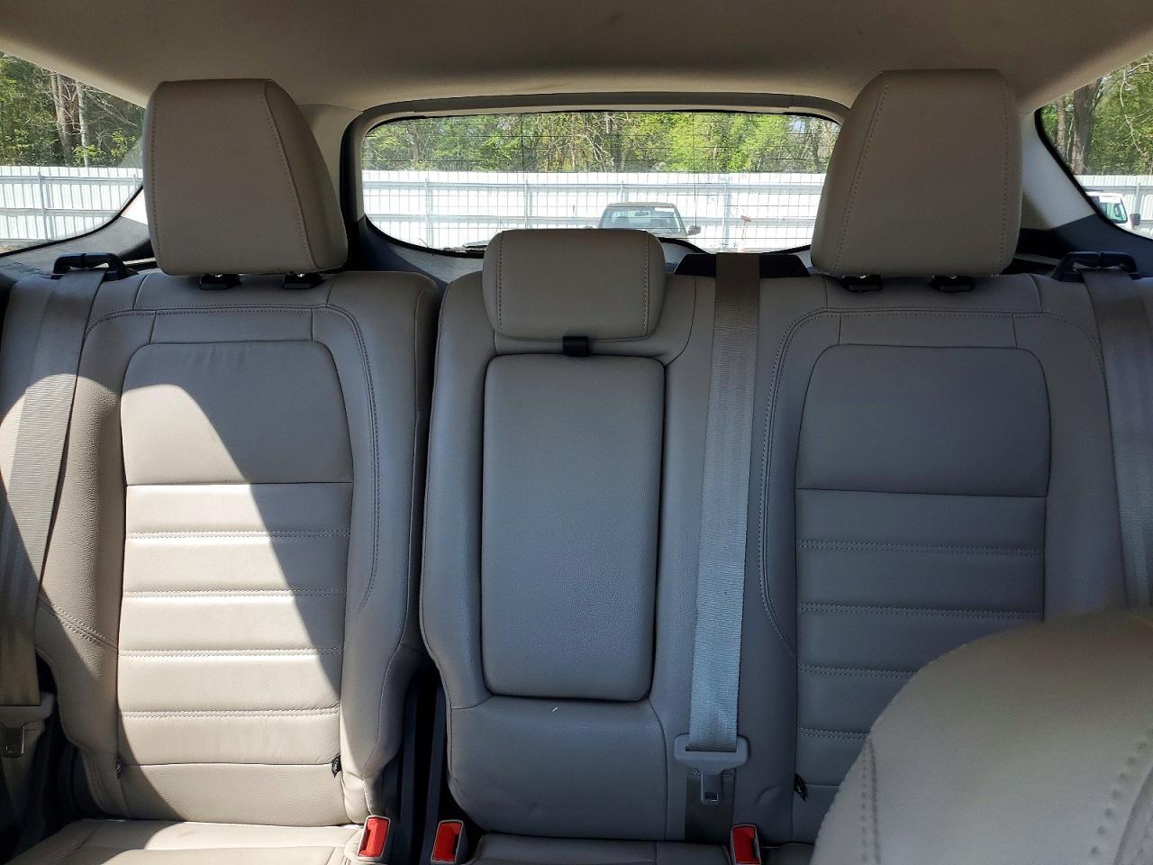 2017 Ford Escape Titanium - zdjęcie 10