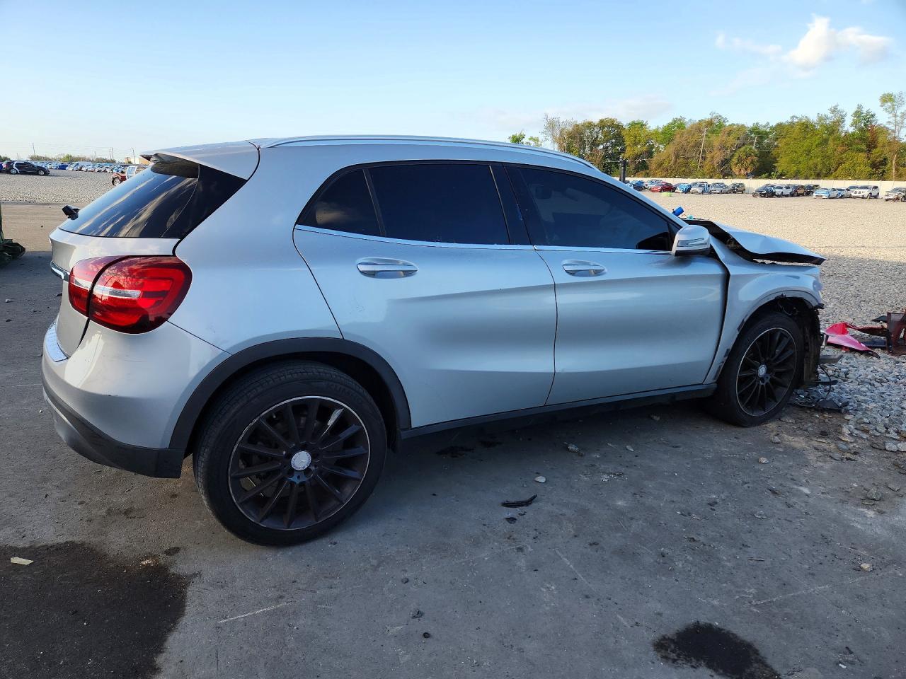 2018 Mercedes-Benz Gla 250 - zdjęcie 3
