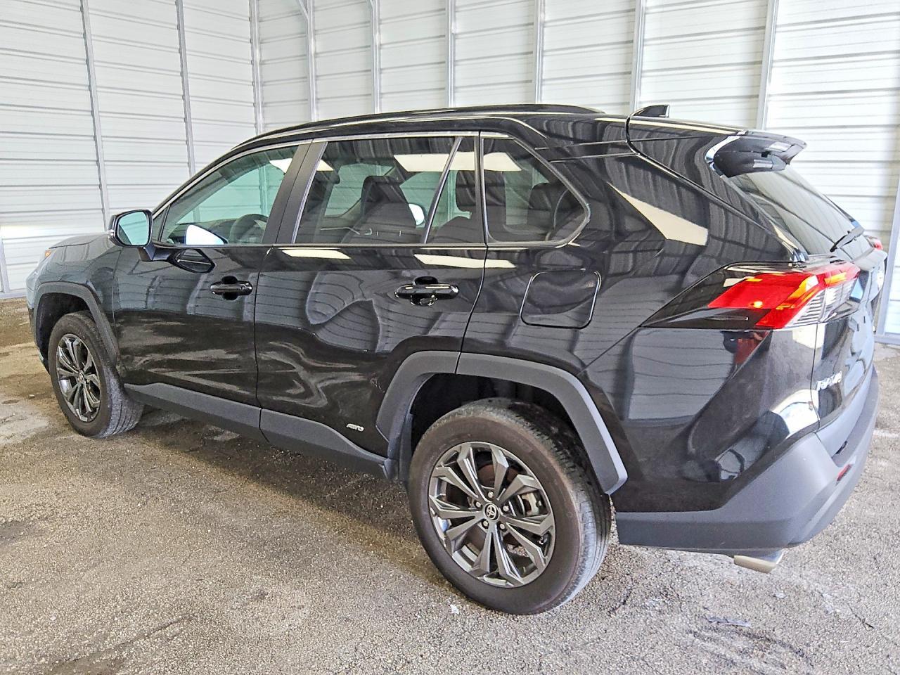 2022 Toyota Rav4 Hybrid Xle Premium - zdjęcie 2