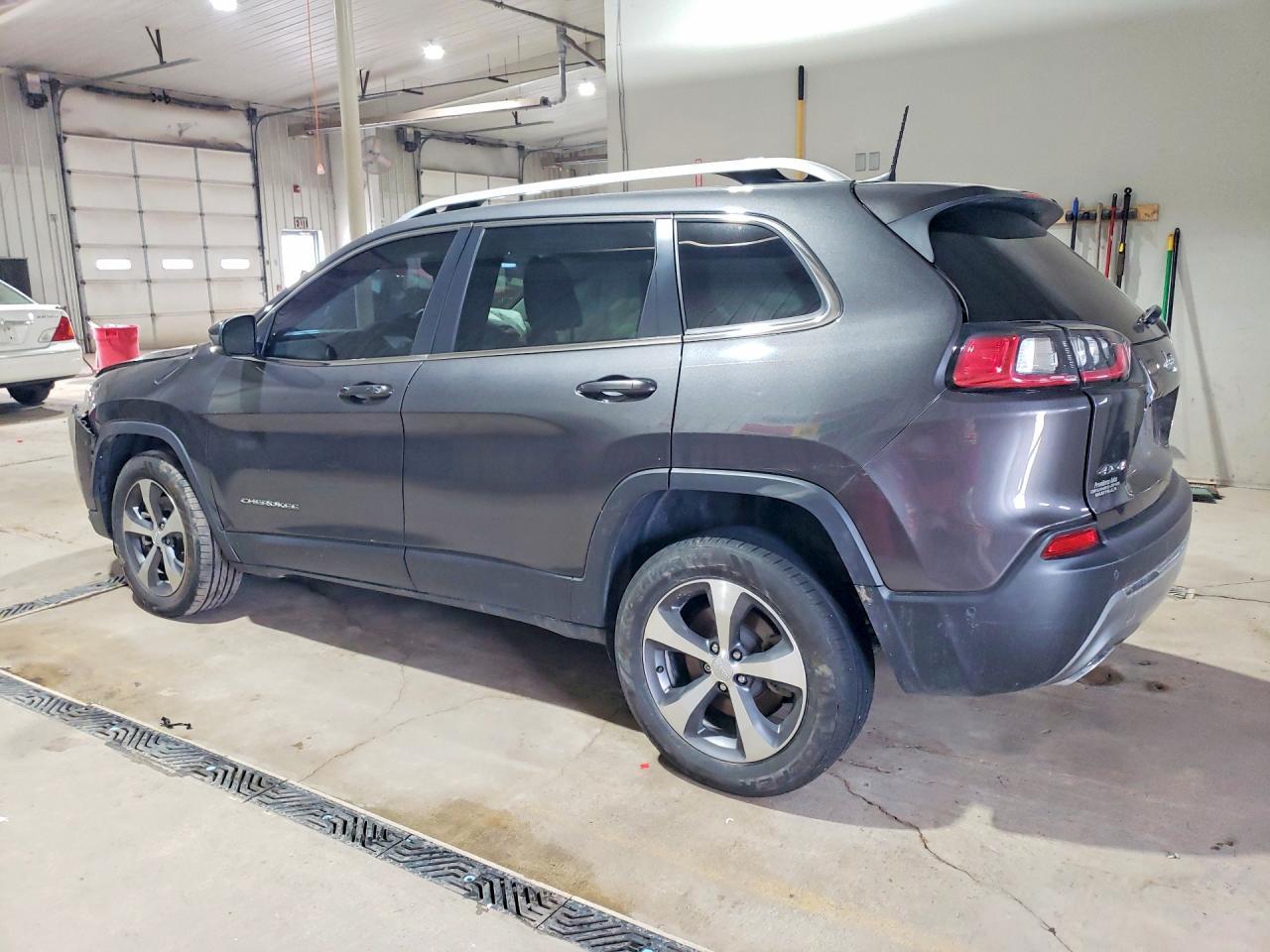 2021 Jeep Cherokee Limited - zdjęcie 2