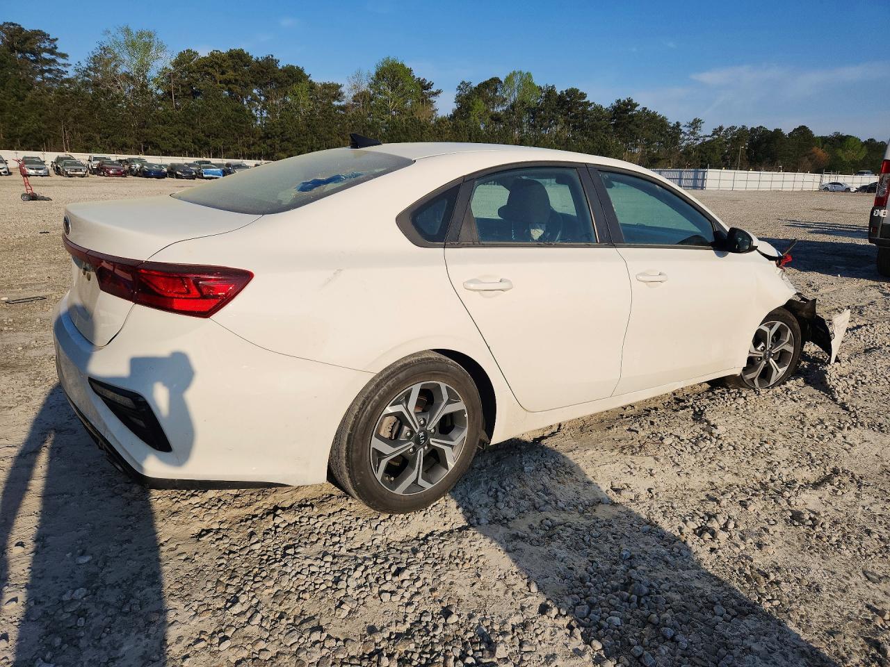2020 Kia Forte Lxs - zdjęcie 3