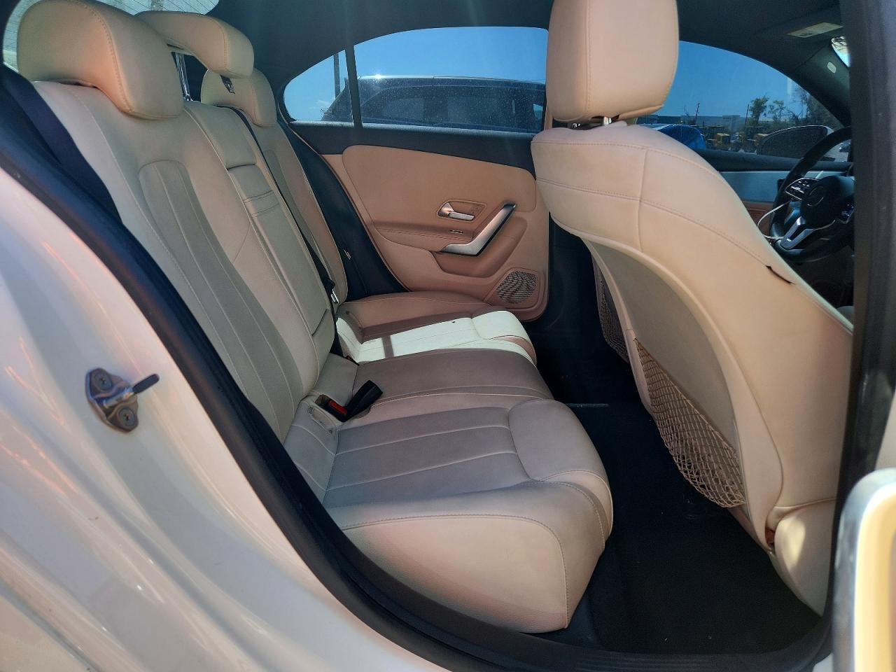 2020 Mercedes-Benz A 220 - zdjęcie 10