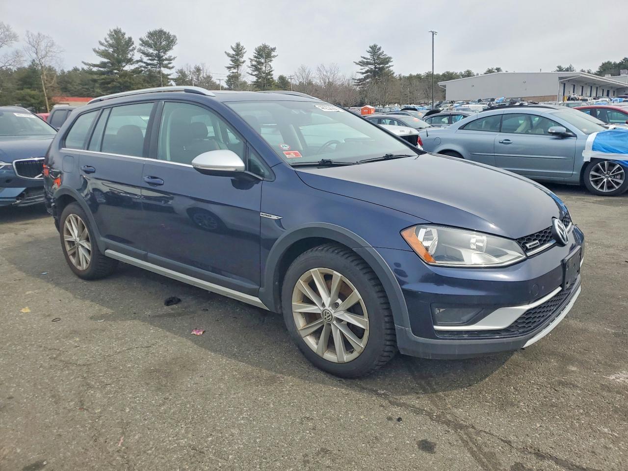 2017 Volkswagen Golf Alltrack S - zdjęcie 4