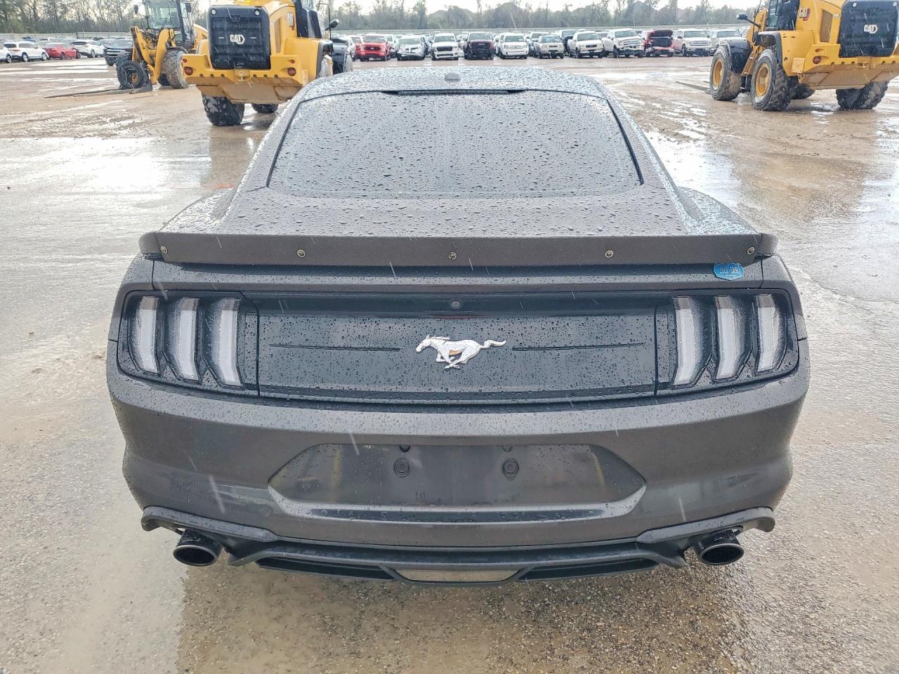 2020 Ford Mustang - zdjęcie 6