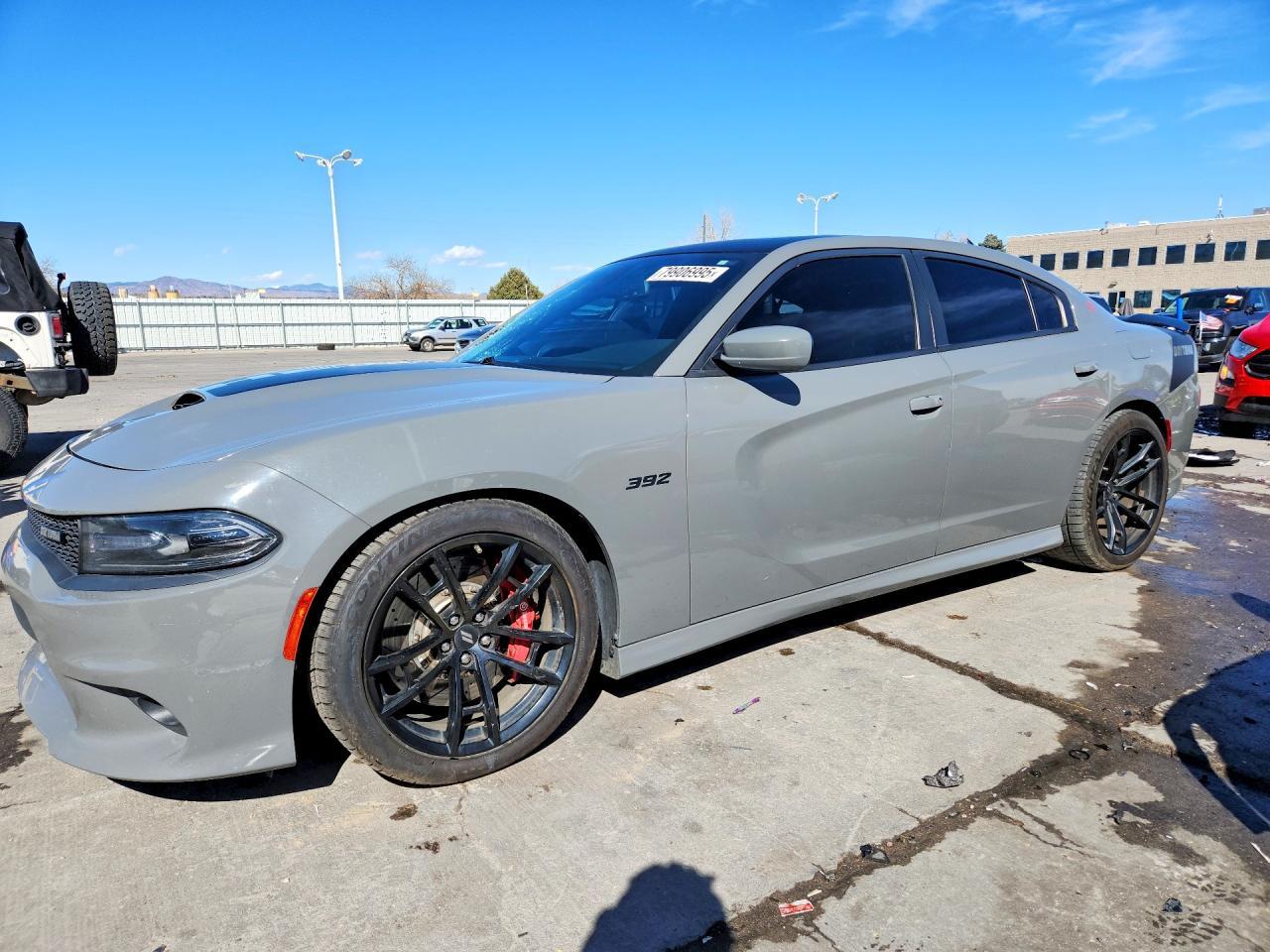 2018 Dodge Charger R - zdjęcie główne