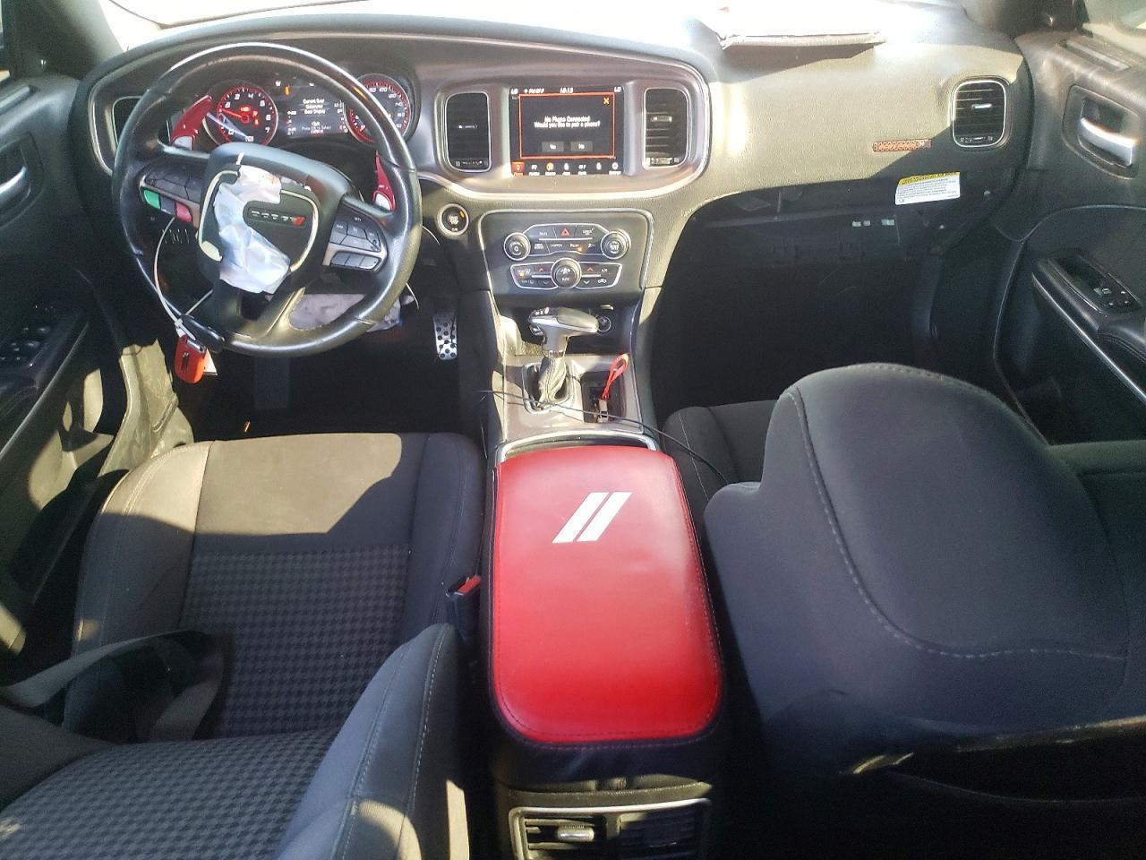2019 Dodge Charger Scat Pack - zdjęcie 8