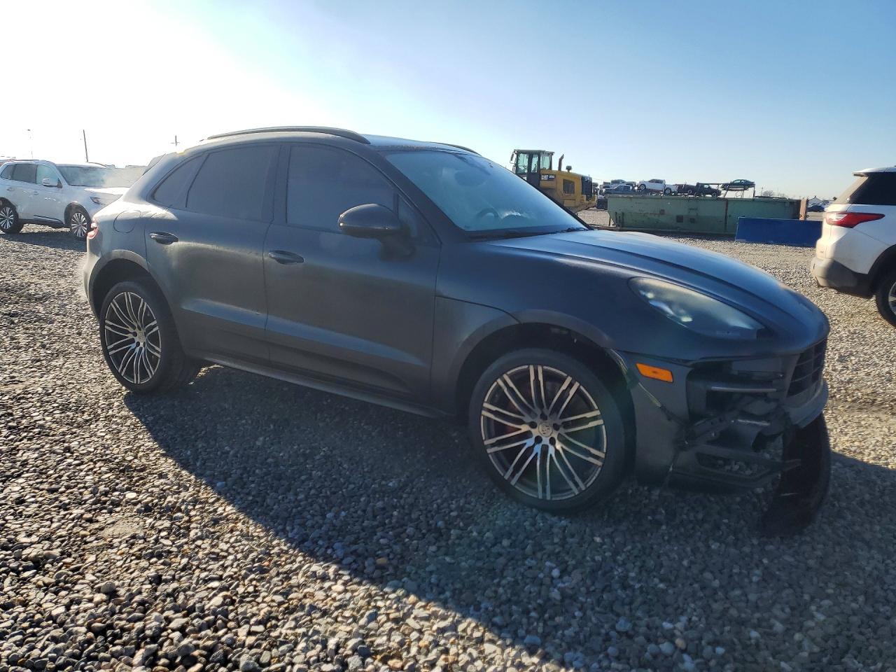 2017 Porsche Macan Turbo - zdjęcie 4