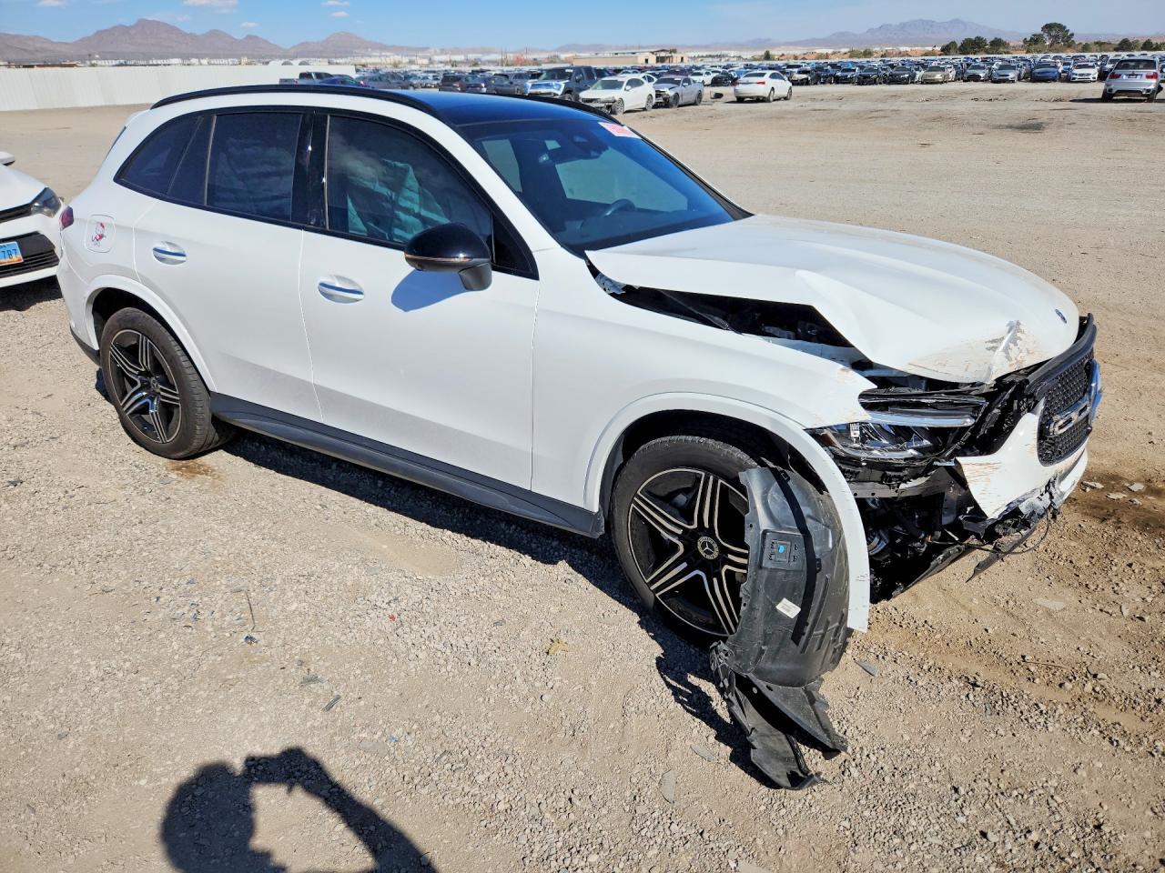 2023 Mercedes-Benz Glc 300 - zdjęcie 4