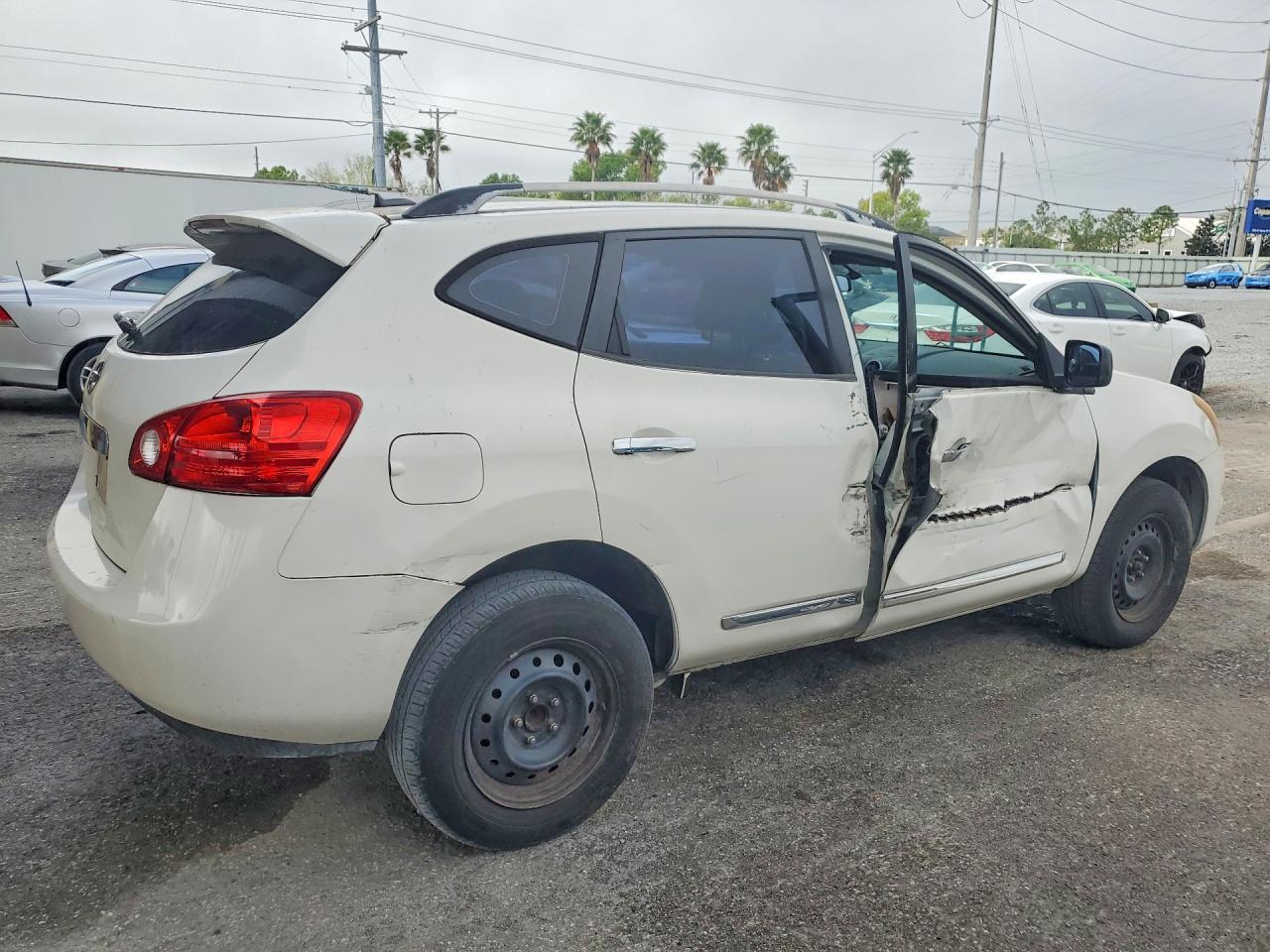 2014 Nissan Rogue Select S - zdjęcie 3