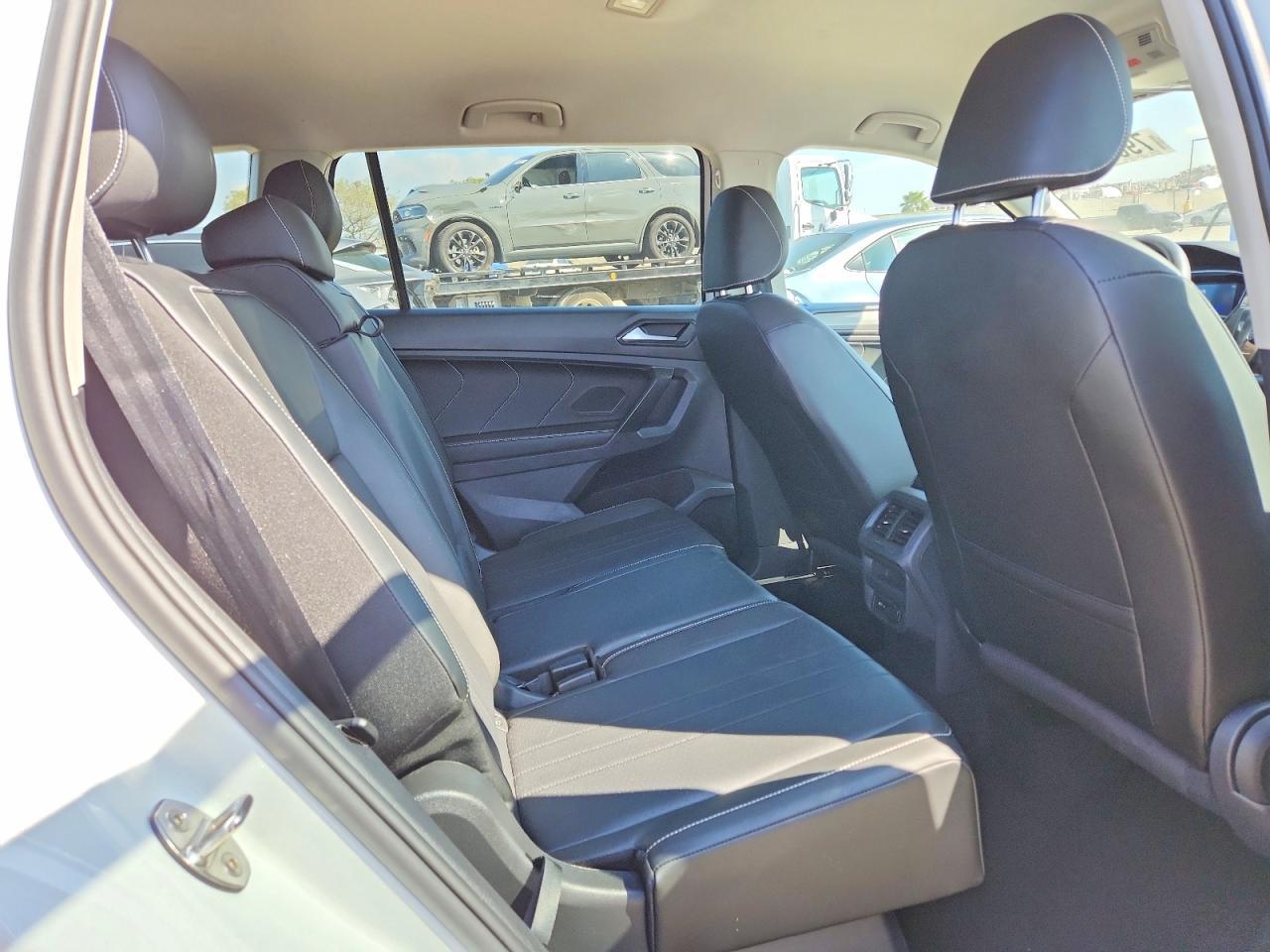 2023 Volkswagen Tiguan Se - zdjęcie 11