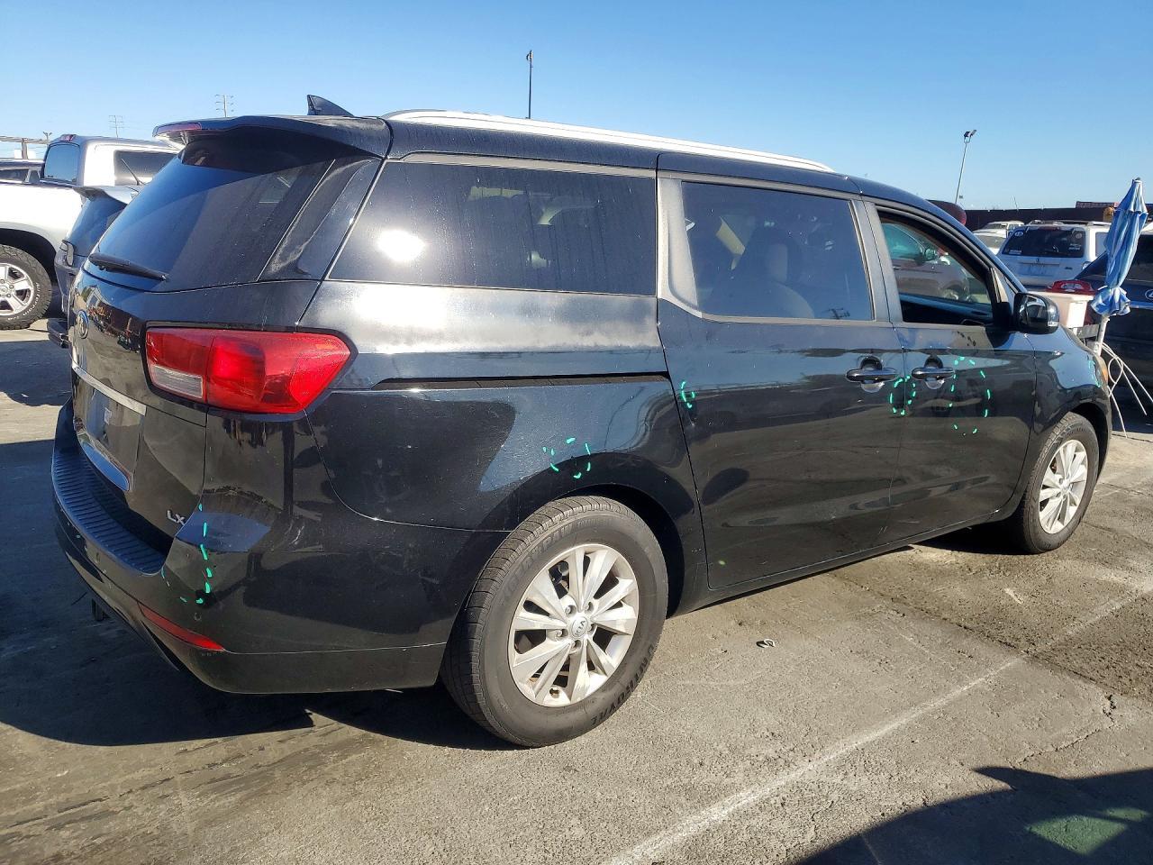 2016 Kia Sedona Lx - zdjęcie 3