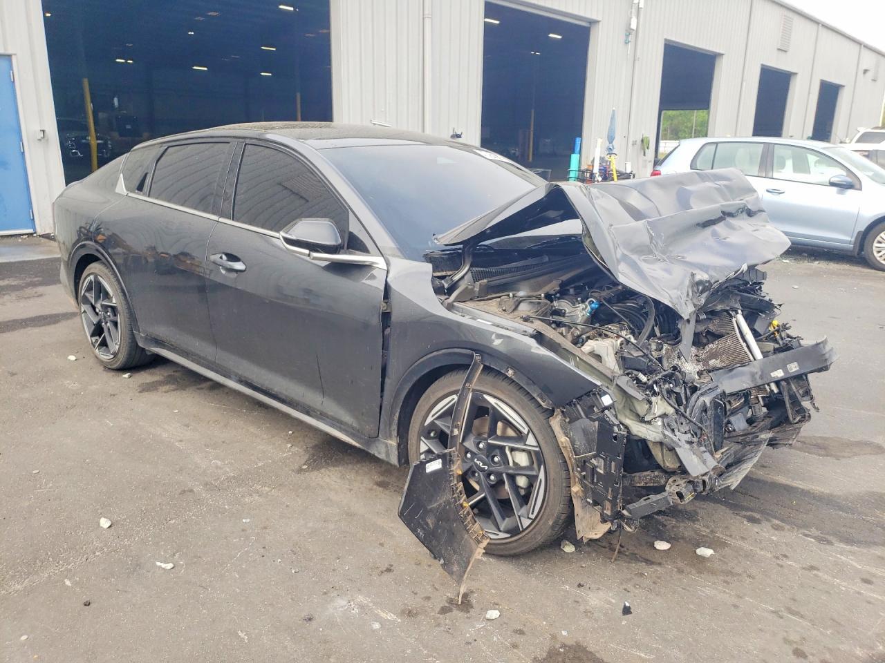 2025 Kia K4 Gt-Line - zdjęcie 4