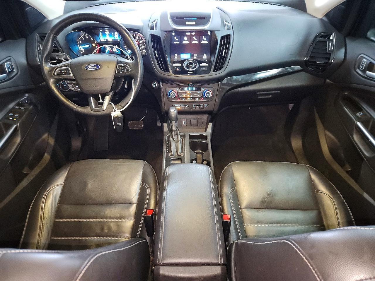 2017 Ford Escape Titanium - zdjęcie 8