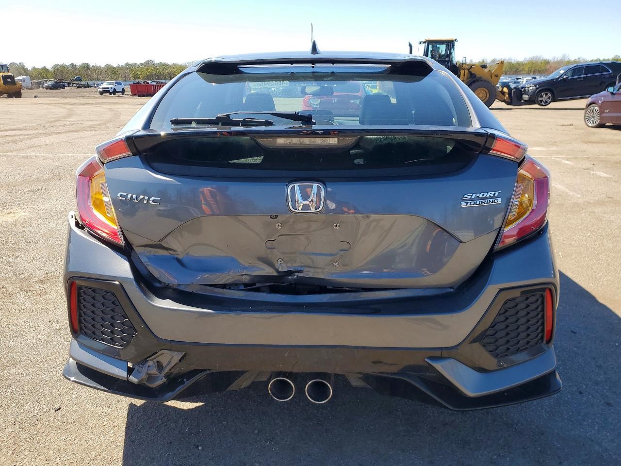 2018 Honda Civic Sport Touring - zdjęcie 6