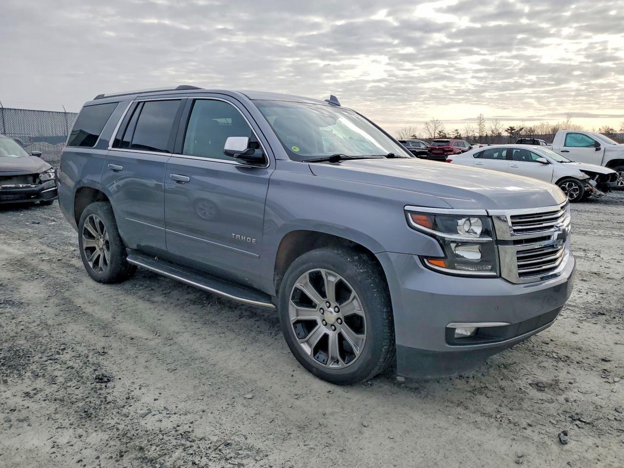 2019 Chevrolet Truck/Van Tahoe Premier 4Dr 4W - zdjęcie 4
