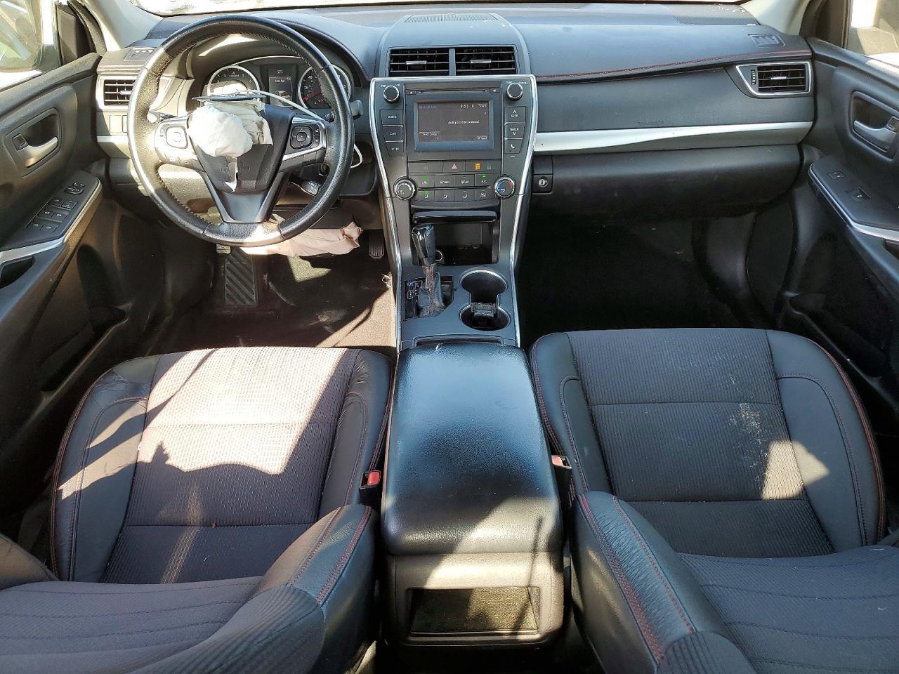 2017 Toyota Camry Se - zdjęcie 8