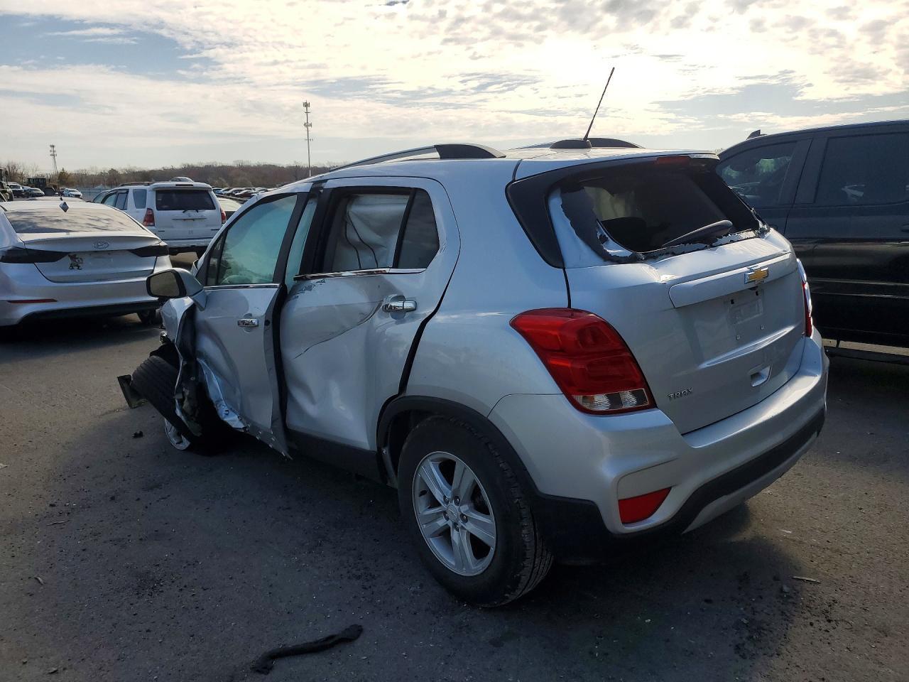 2020 Chevrolet Trax 1Lt - zdjęcie 2