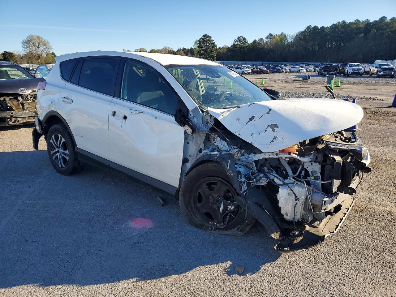2017 Toyota Rav4 Le - zdjęcie 4