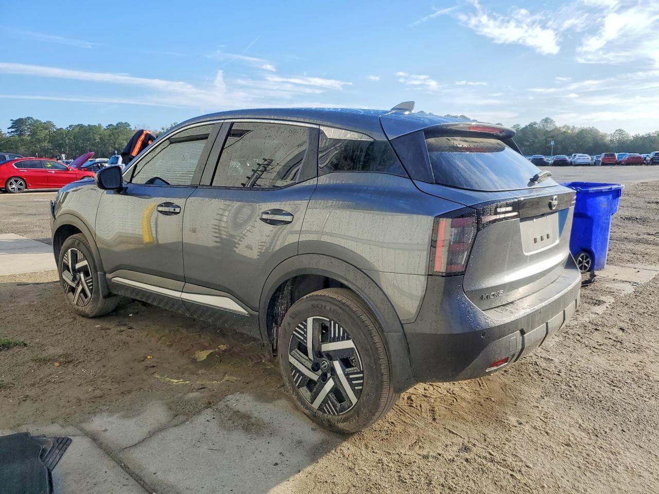 2025 Nissan Kicks Sv - zdjęcie 2